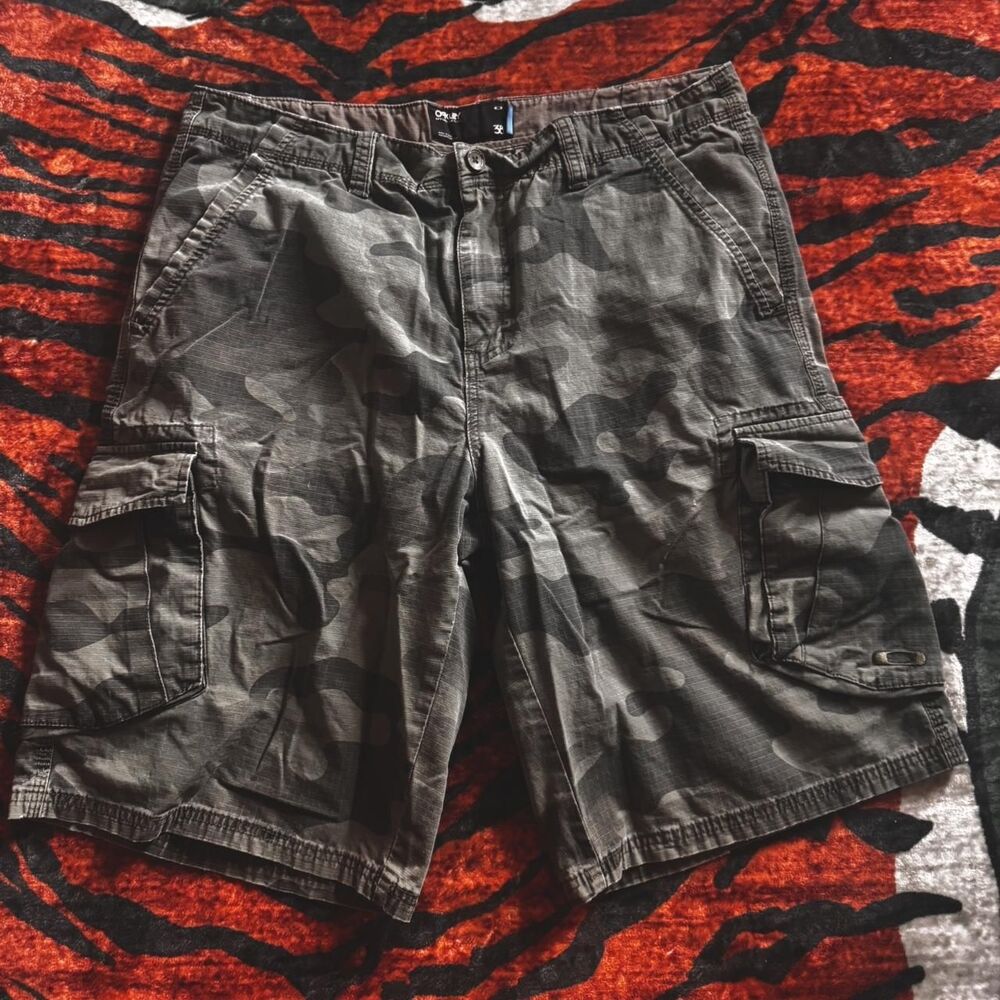 Oakley Men's Khaki Shorts